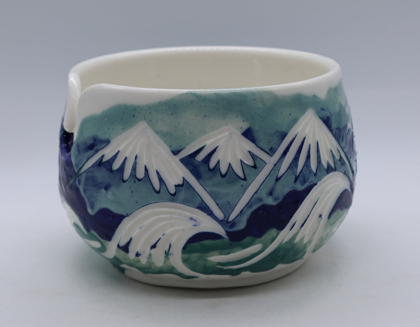 Orca Yarn Bowl Lg.